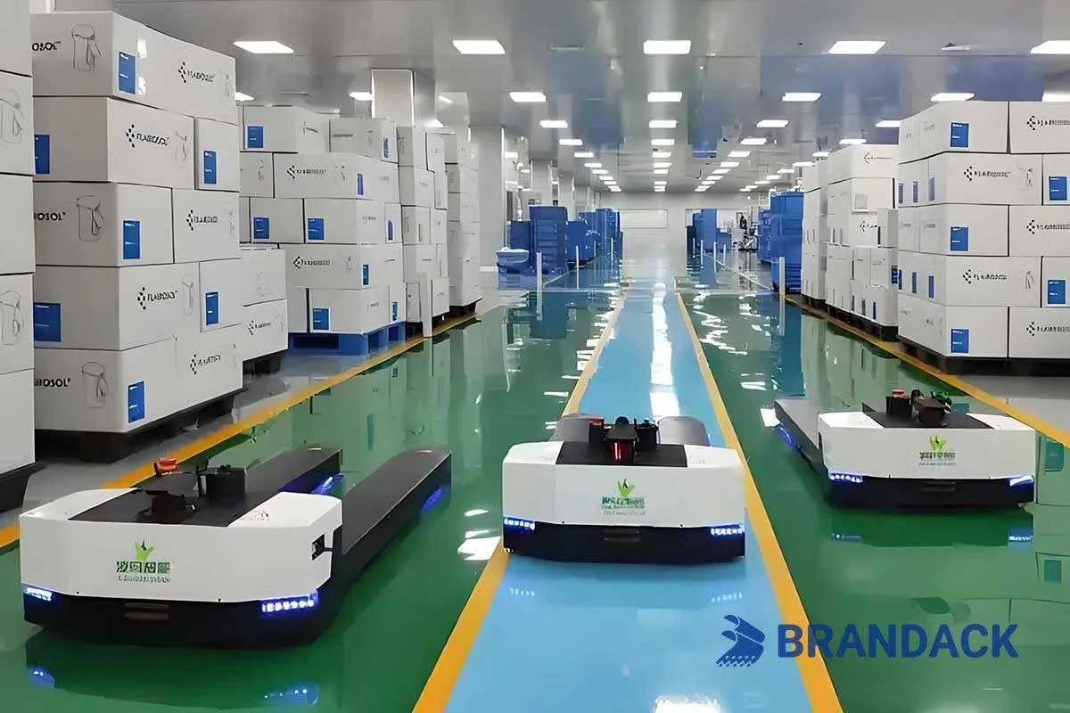 Robot xử l&yacute; AGV 02 - Đổi mới c&ocirc;ng nghệ kho b&atilde;i