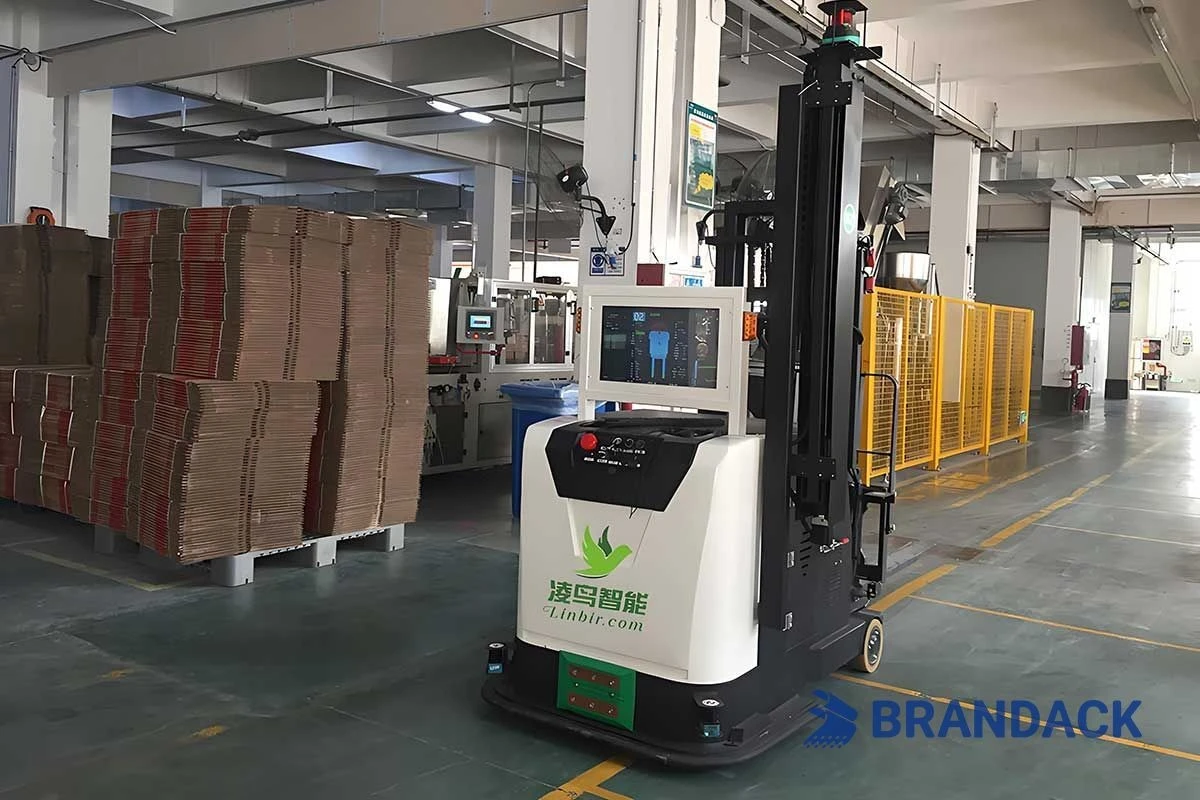 Xe n&acirc;ng AGV kh&ocirc;ng người l&aacute;i - Đổi mới c&ocirc;ng nghệ kho b&atilde;i